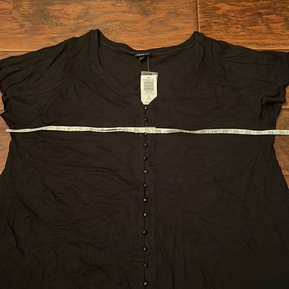 Torrid Black Button Front Swing Top - Picture 7 of 14